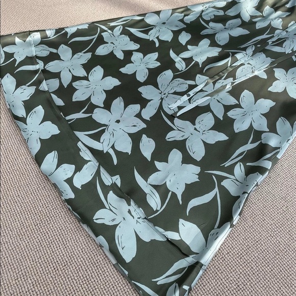 Lee Mathews Floral silk skirt - Picture 5 of 15